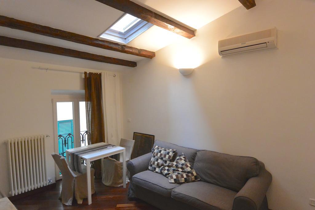 Appartamento Dei Sassetti Savona Exterior photo